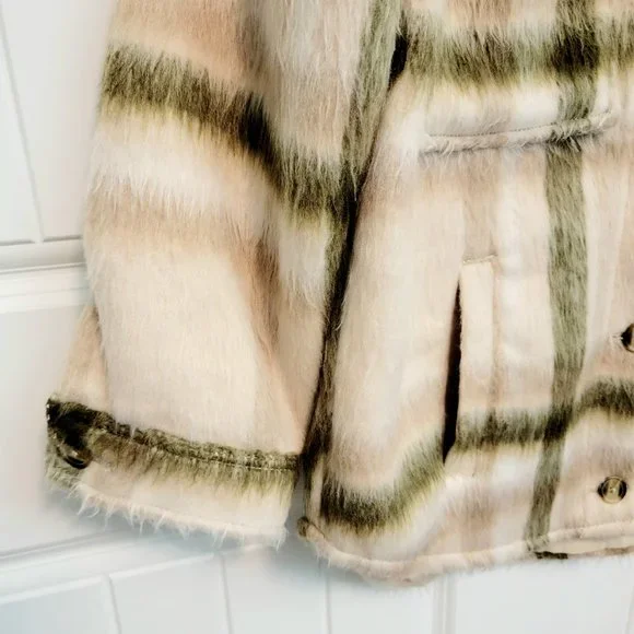 American Eagle Size Small Brushed Plaid Oversized Shacket Jacket Cream NWT $90 - Picture 8 of 16